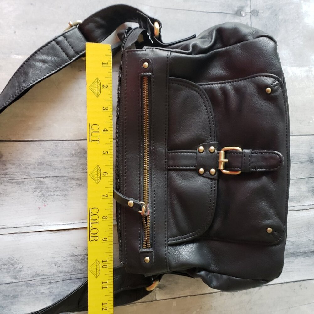 Black Leather Handbag with Gold Colored Hardware - Picture 4 of 10